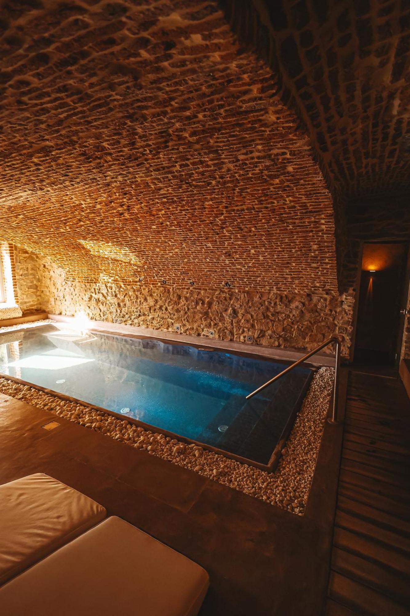 Ne5T Hotel & Spa Namur Bagian luar foto