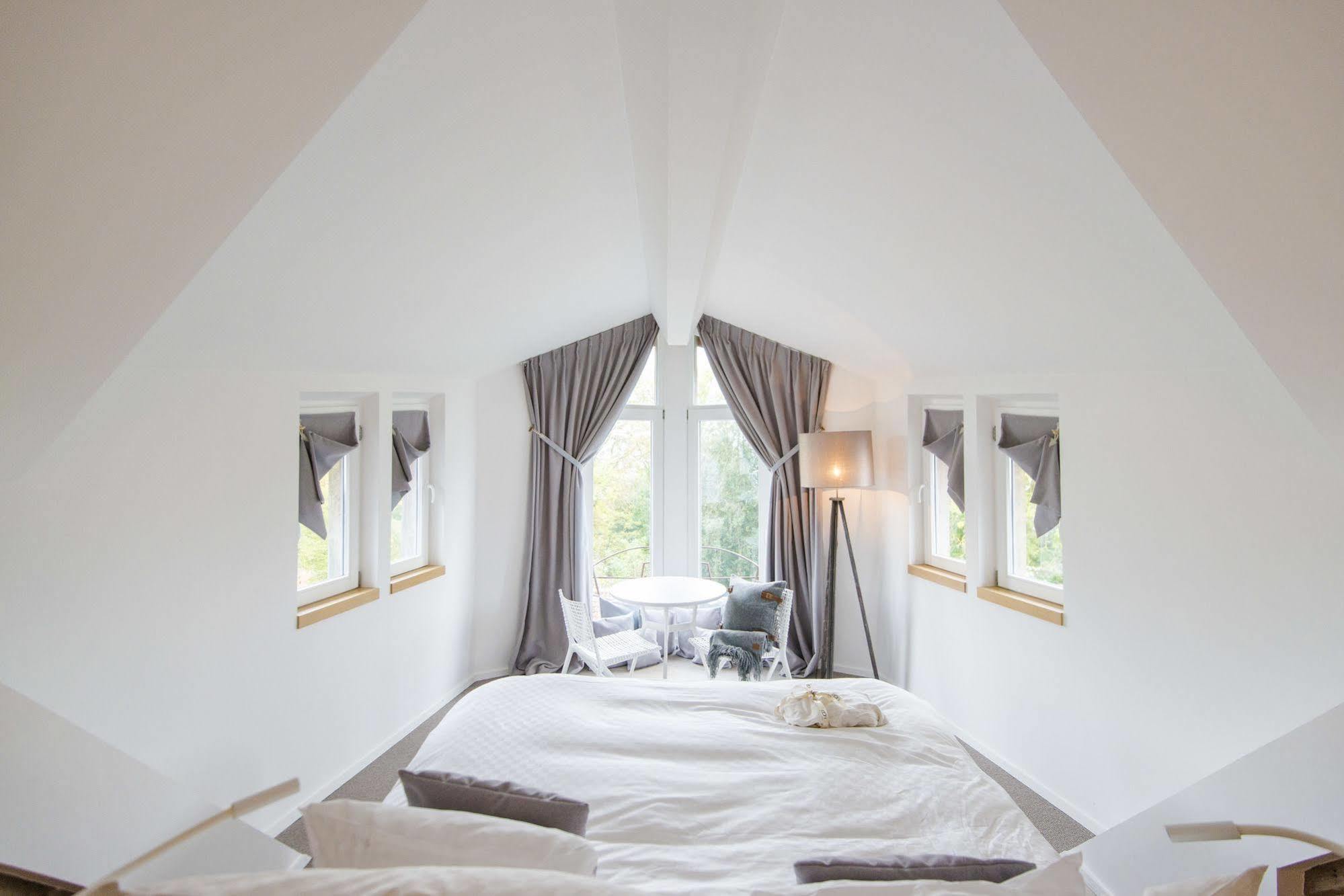 Ne5T Hotel & Spa Namur Bagian luar foto